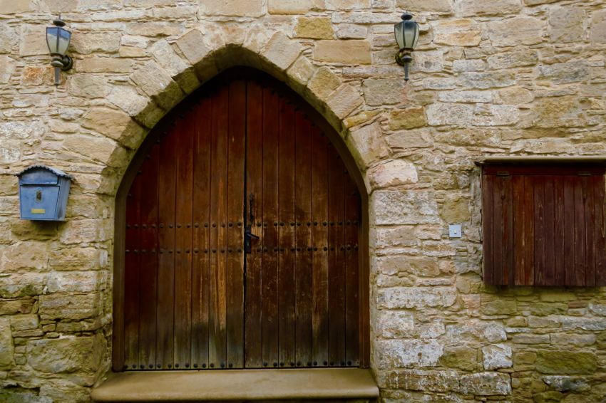 mountain village: tochni