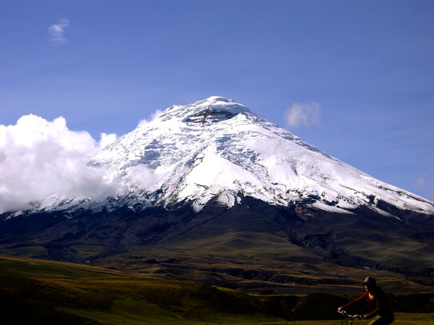 cotopaxi national park 