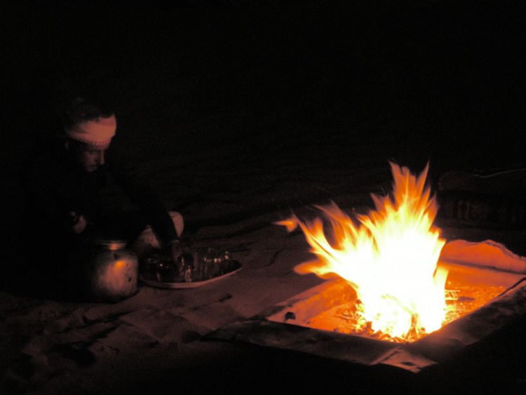 wadi rum - fire in beduin camp