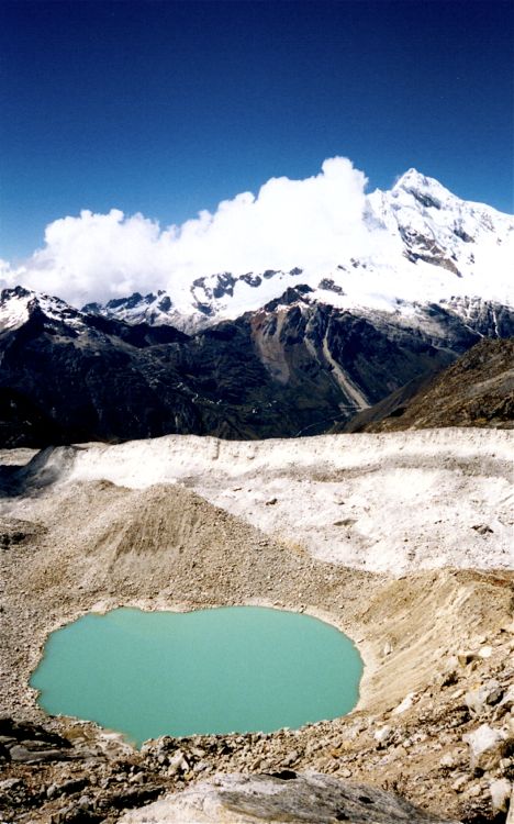 lake and morena near pisco base camp
