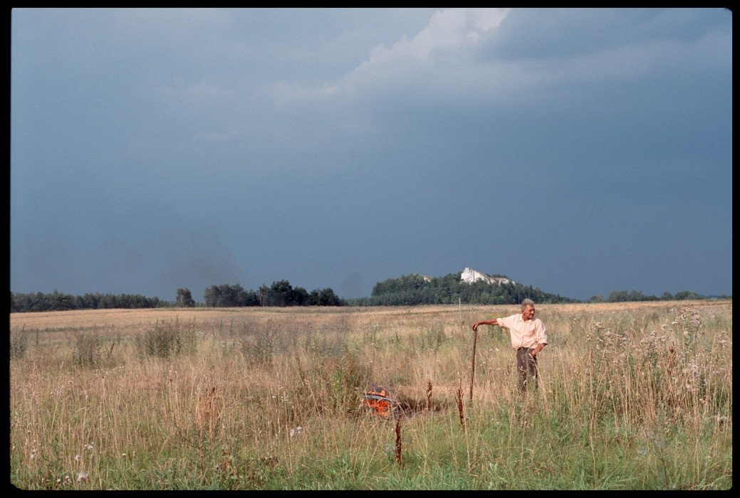 poland_man-in-field