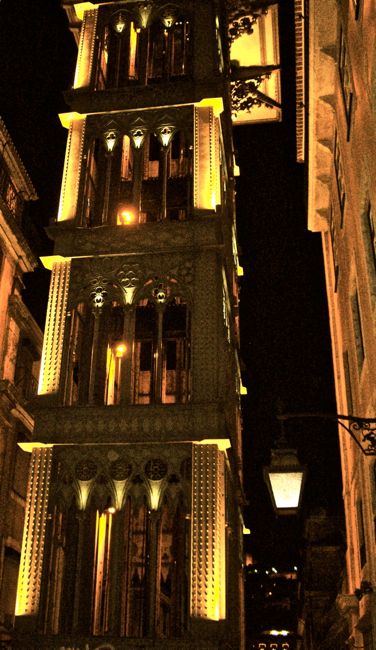 lisbon - elevator in chiado